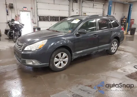 2010 Subaru Outback 2.5I Premium из США, поврежденный, VIN 4S4BRBGC4A3379834